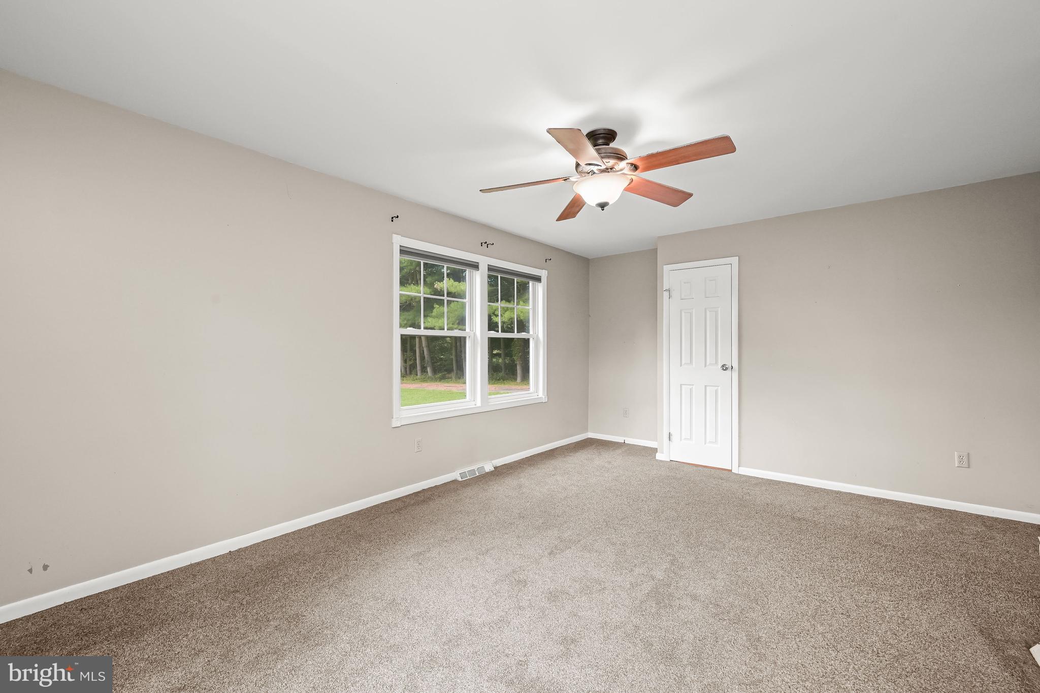 3924 Garfield Road Smithsburg, MD 21783 - Photo 25 of 61 Primary Bedroom | WIC | En-Suite Full Bath