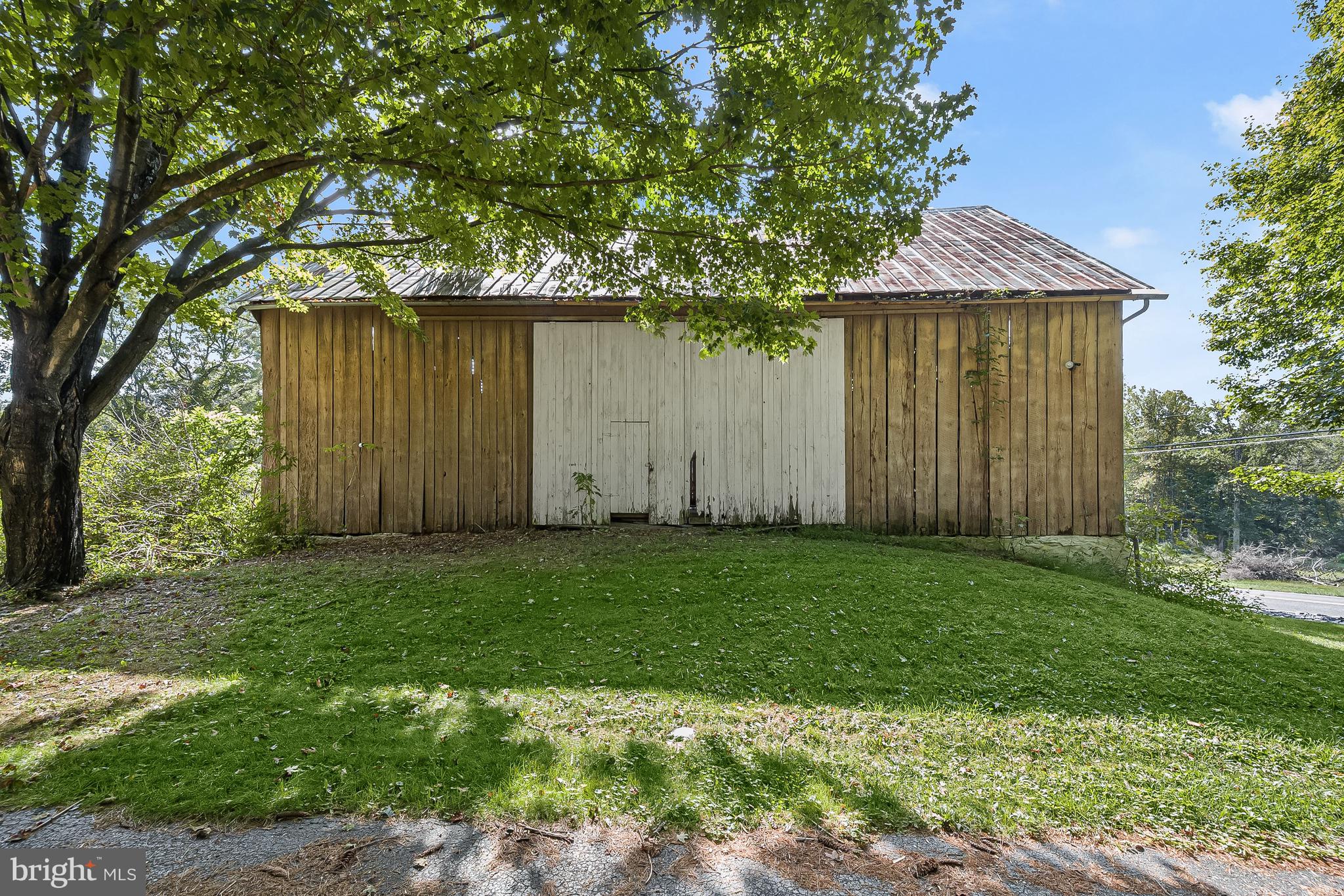 3924 Garfield Road Smithsburg, MD 21783 - Photo 34 of 61 Bank Barn
