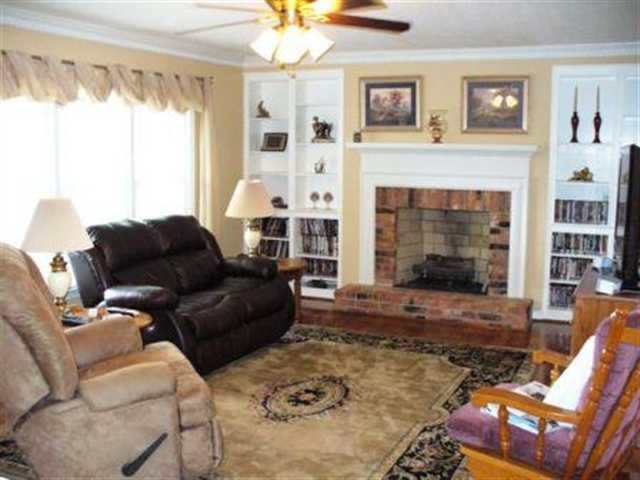1404 Hanover Road Anderson, SC 29621 - Photo 8 of 10