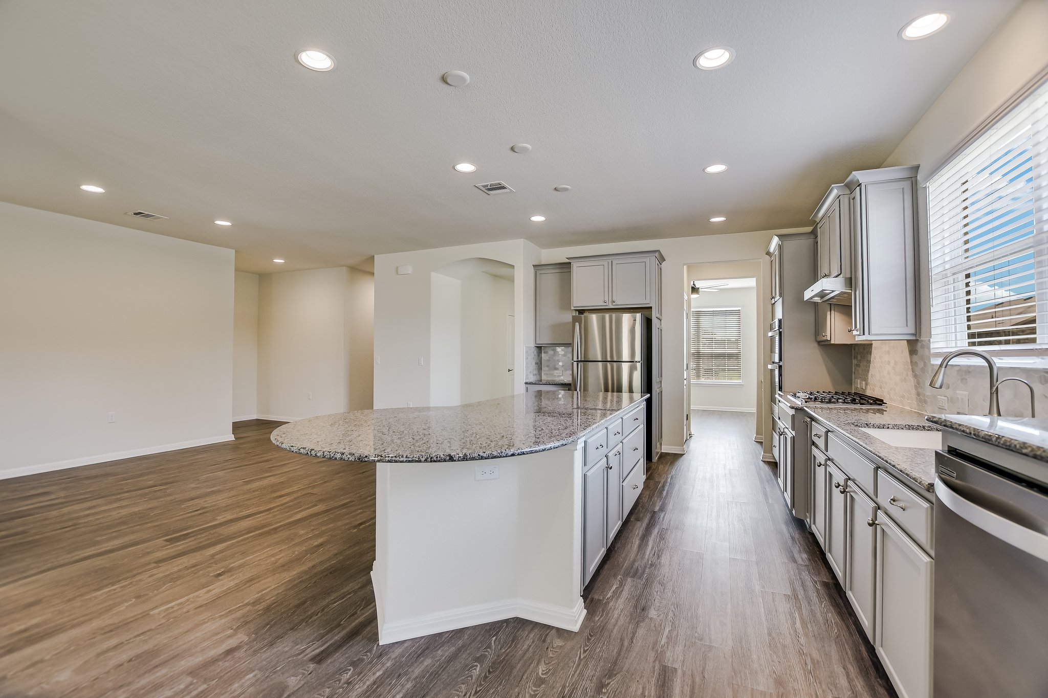 201 Hanging Star Lane Georgetown, TX 78633 - Photo 4 of 19 Gallery Image 4