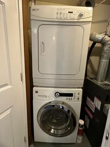 a close view of a washer and dryer
