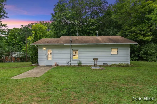 $165,900 | 901 Half Moon Lake Drive Southwest, Stanton, MI 48888