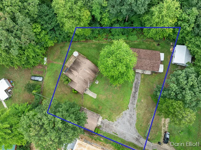 $165,900 | 901 Half Moon Lake Drive Southwest, Stanton, MI 48888