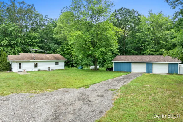 $165,900 | 901 Half Moon Lake Drive Southwest, Stanton, MI 48888