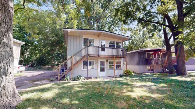 $1,900 | 122 Allen Drive, Unit 2, Ann Arbor, MI 48103