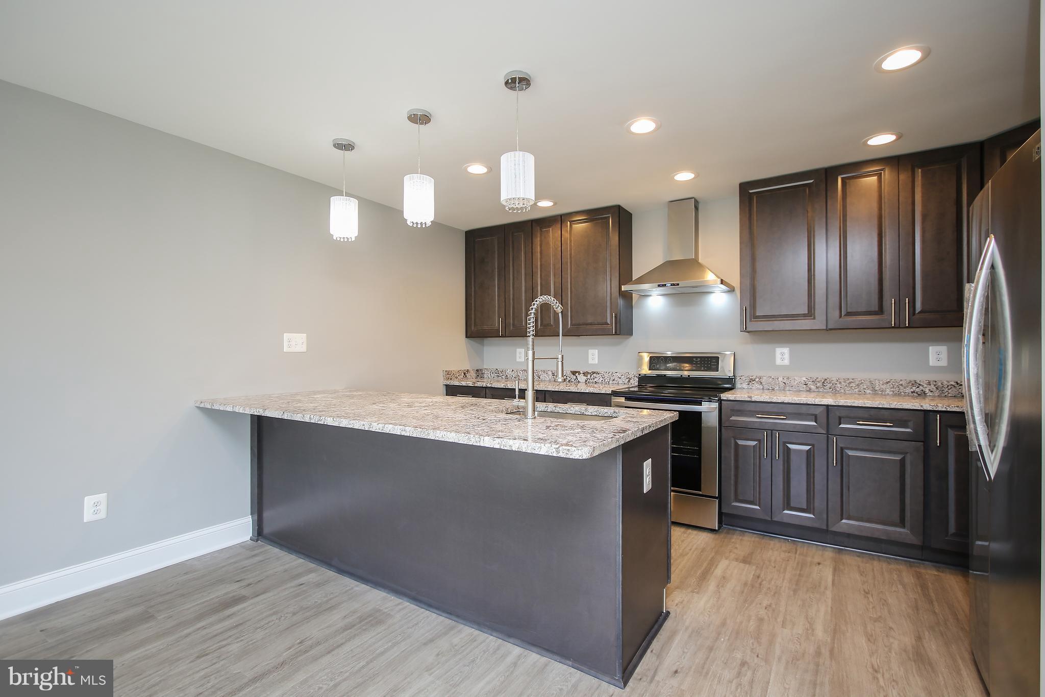 462 Community Road Severna Park, MD 21146 - Photo 2 of 26 Kitchen