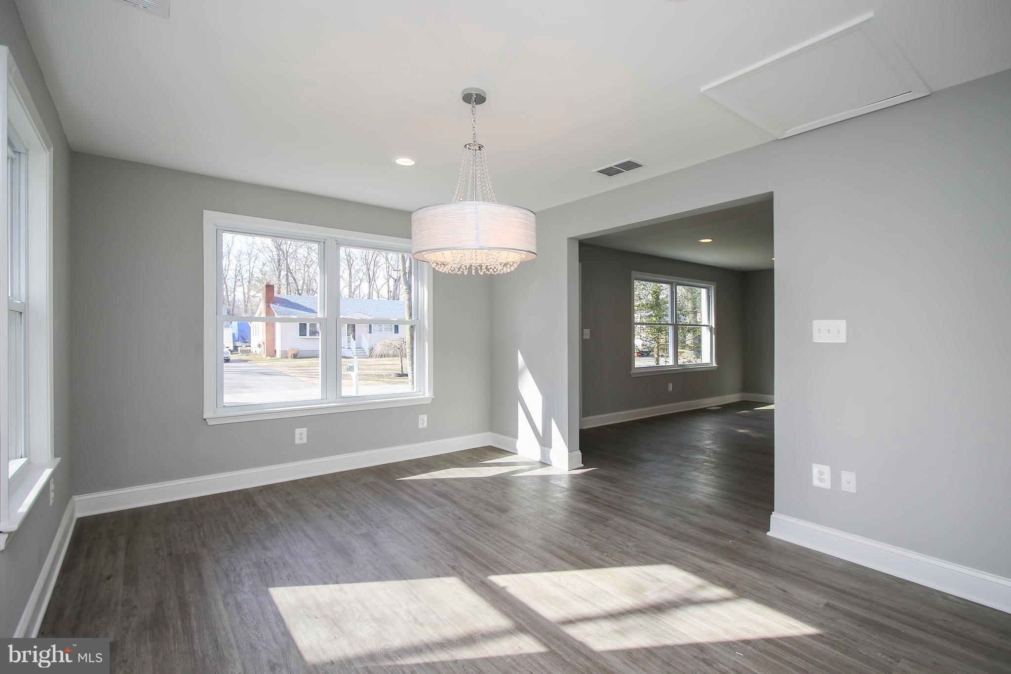 462 Community Road Severna Park, MD 21146 - Photo 11 of 26 Dining Room