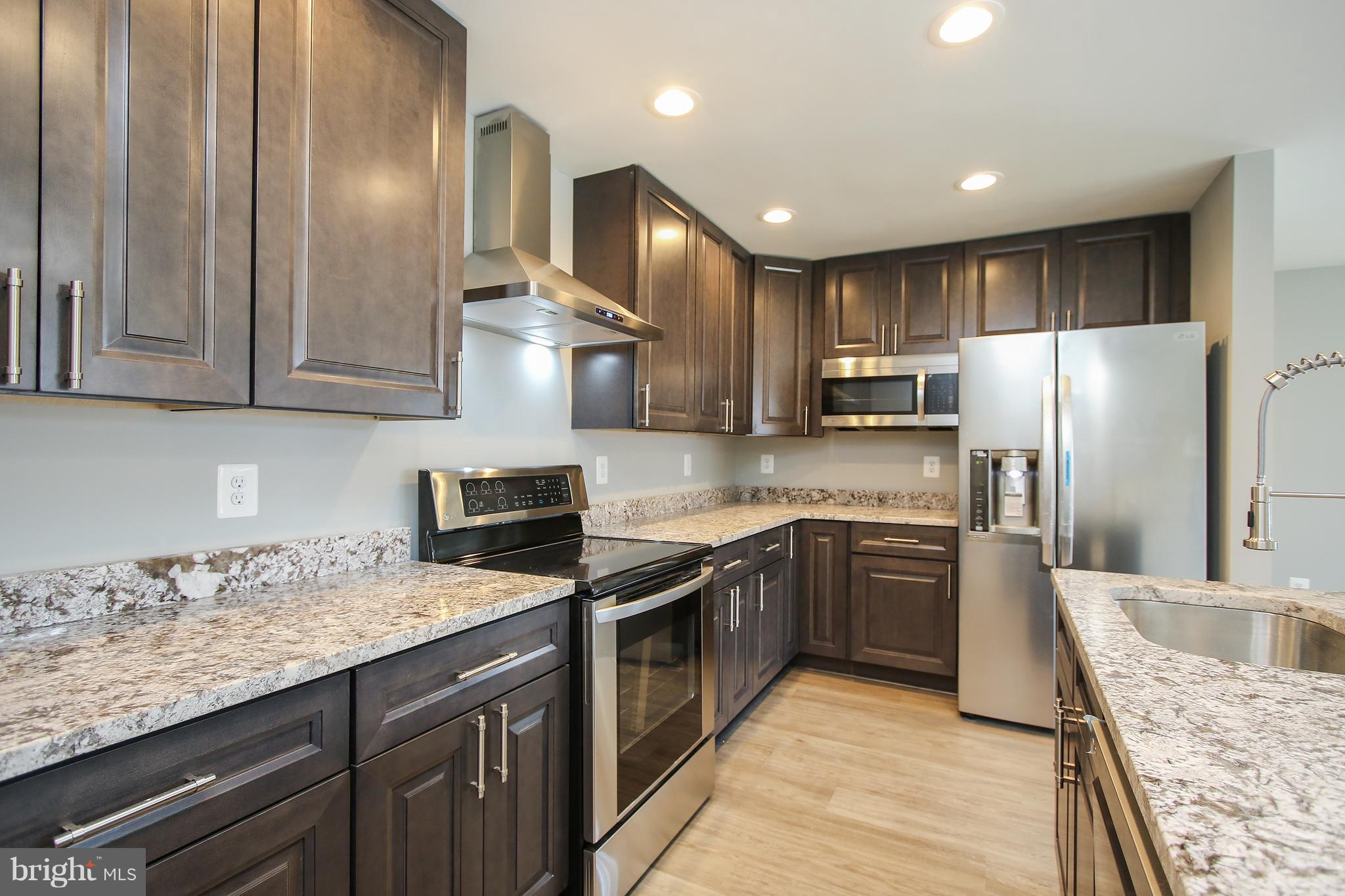 462 Community Road Severna Park, MD 21146 - Photo 5 of 26 Kitchen