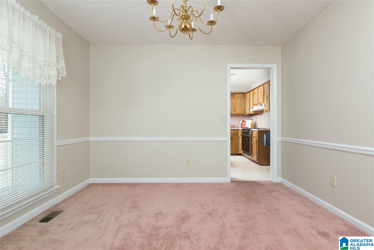 1300 Elm Circle Alabaster, AL 35007 - Photo 4 of 34