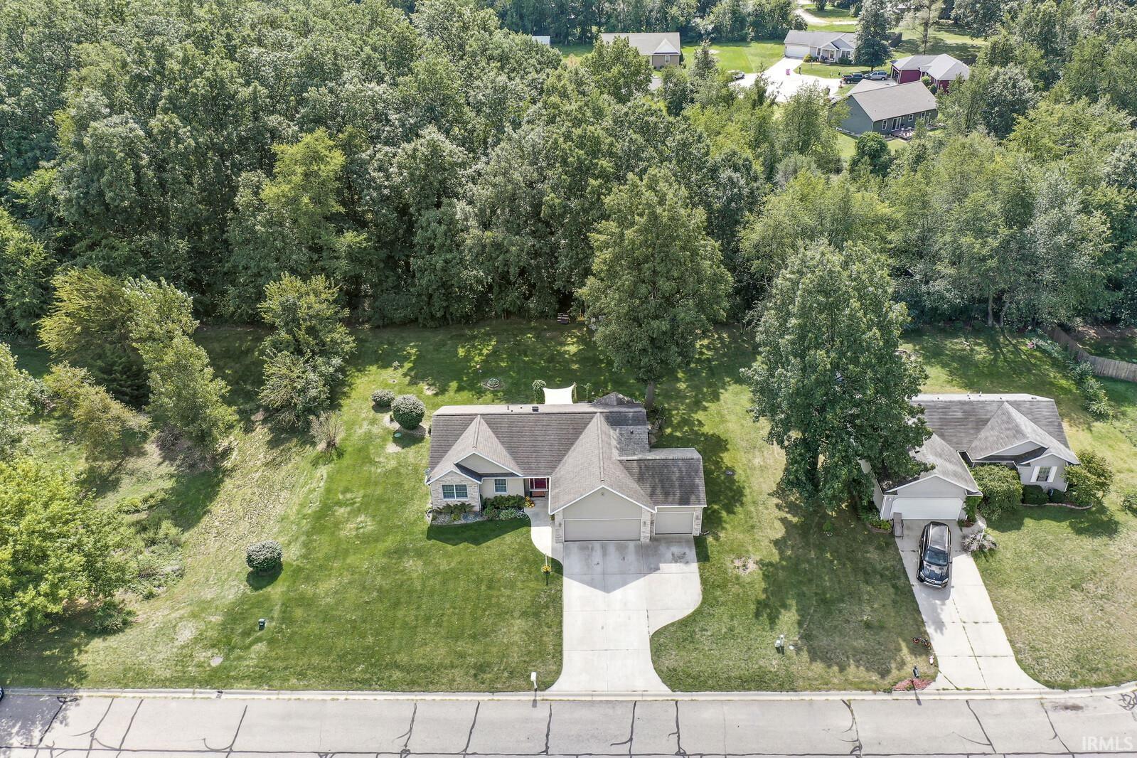 30336 Wyndtree Boulevard Elkhart, IN 46516 - Photo 2 of 31