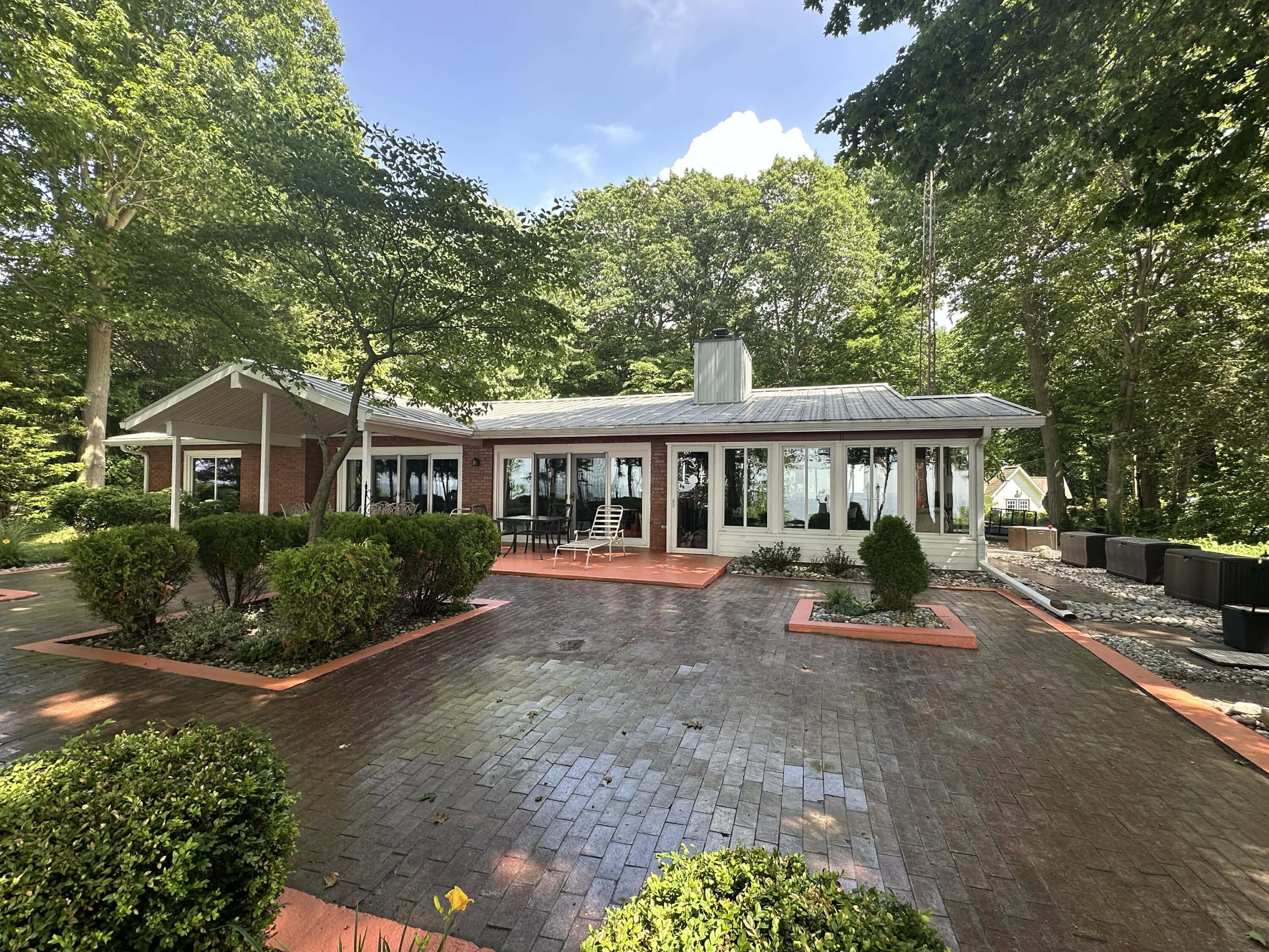 1716 West Benson Road Benton Harbor, MI 49022 - Photo 49 of 57 13ff8adb-784b-4420-9db8-a631243ce277