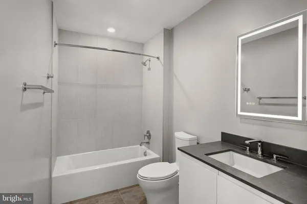 $5,900 | 950 3rd Street Northwest, Unit PH1202, Washington, DC 20001