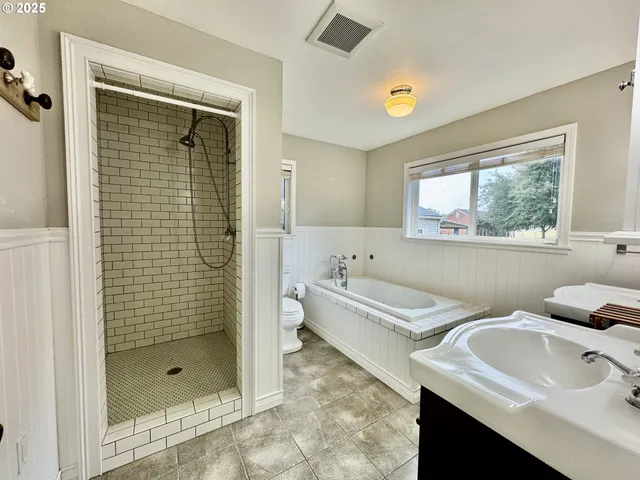 $567,500 | 34603 Church Road, Warren, OR 97053