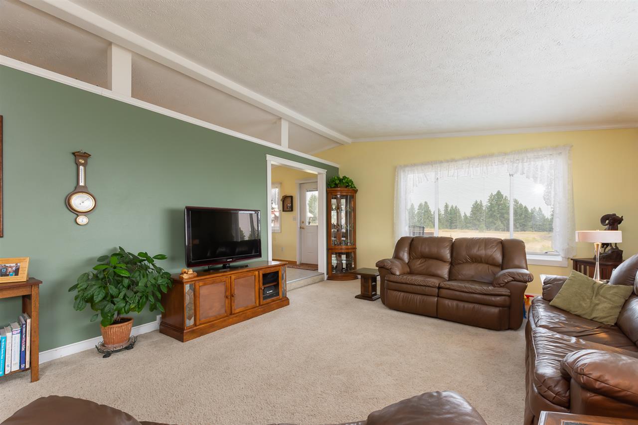 16016 North Sands Road Mead, WA 99021 - Photo 5 of 20