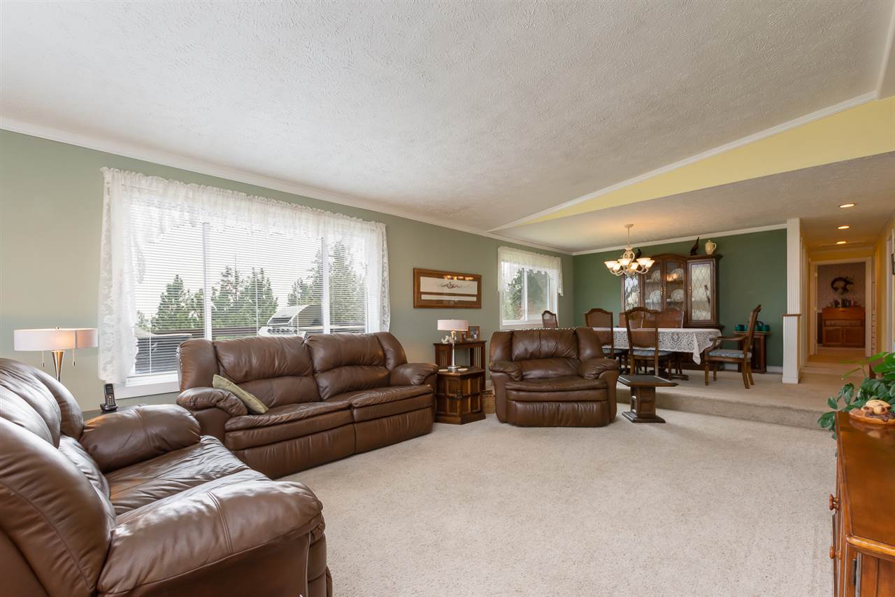 16016 North Sands Road Mead, WA 99021 - Photo 6 of 20