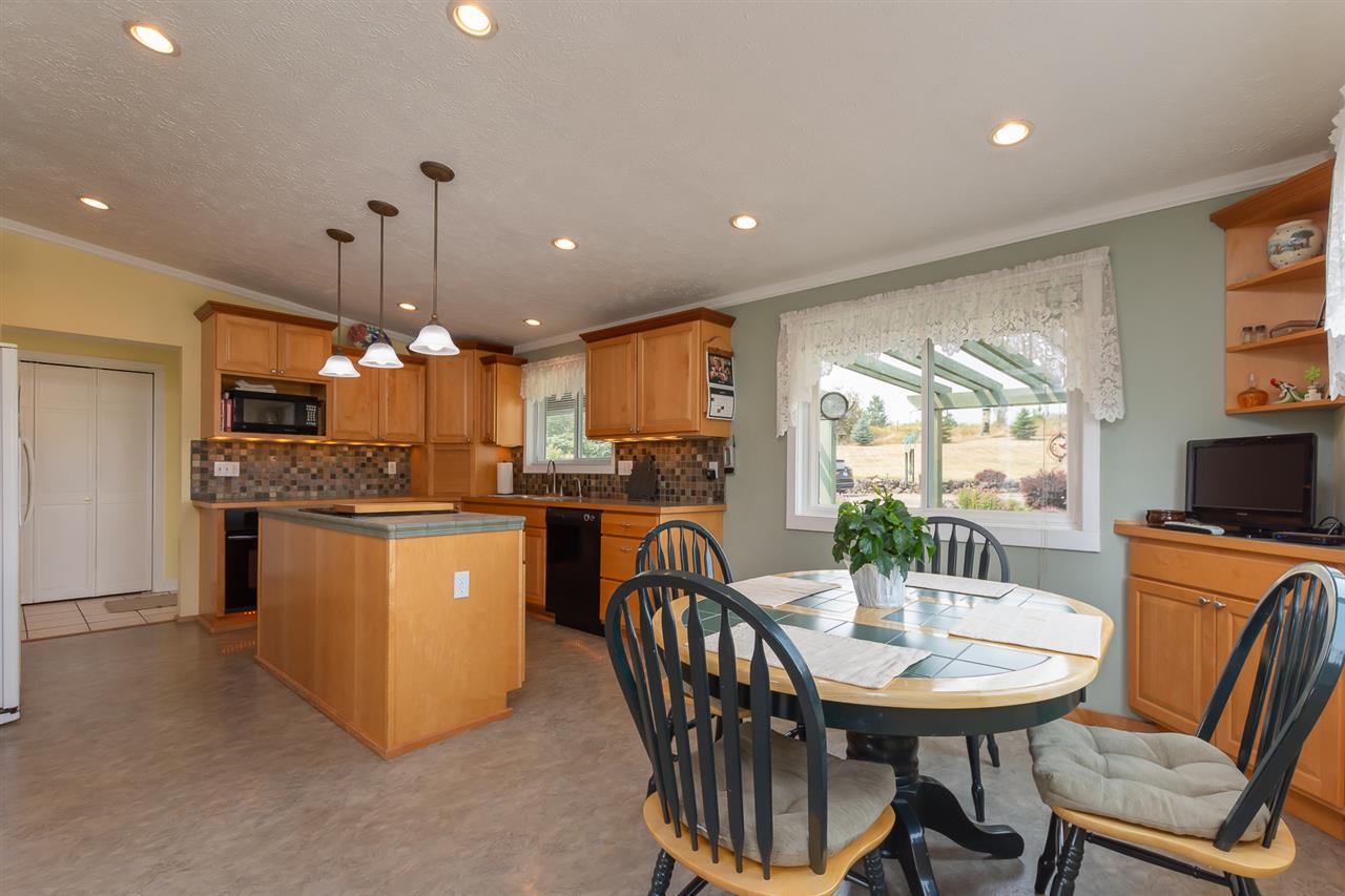 16016 North Sands Road Mead, WA 99021 - Photo 8 of 20