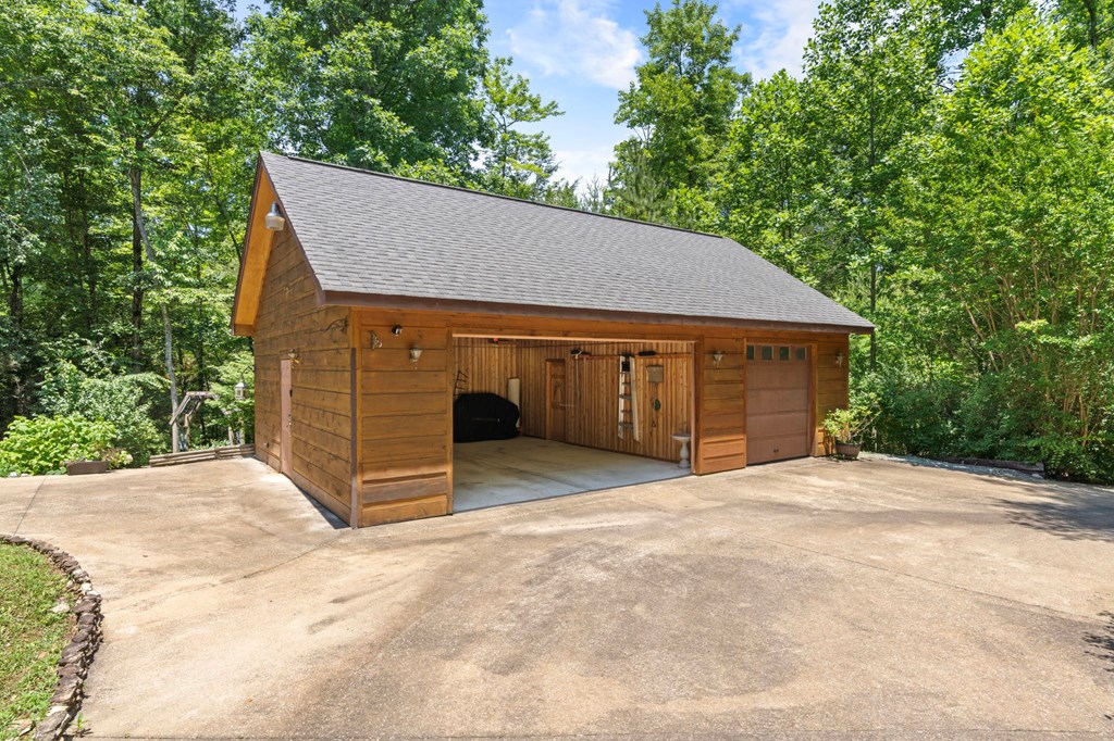 556 Flat Creek Circle Blue Ridge, GA 30513 - Photo 5 of 52 Gallery Image 5