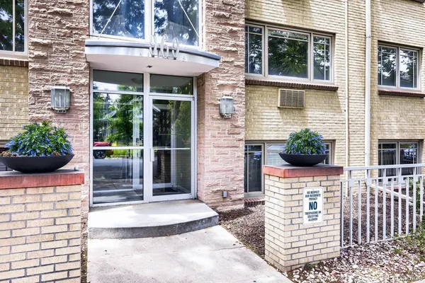 $294,900 | 969 South Pearl Street, Unit 306, Denver, CO 80209