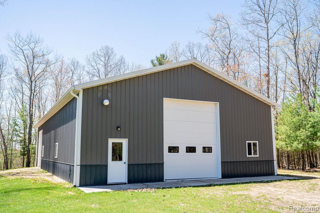 101 Highview Road Traverse City, MI 49696 - Photo 77 of 88 View of detached garage