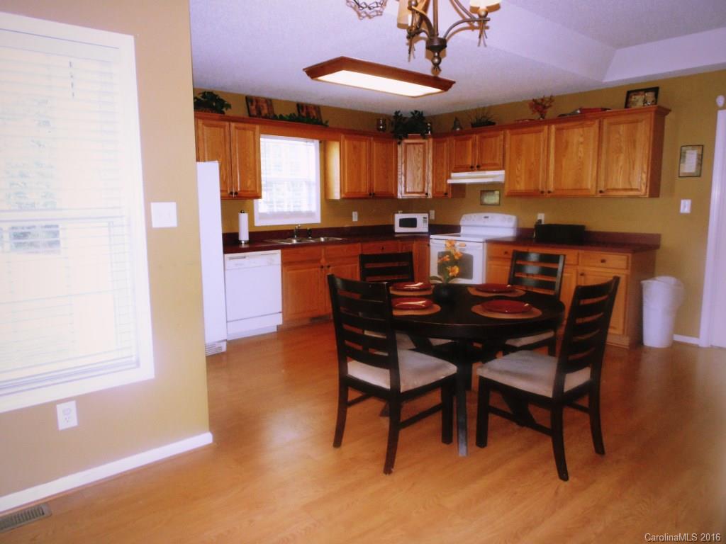 2012 Hunters Ridge Road Lancaster, SC 29720 - Photo 7 of 18 Gallery Image 7