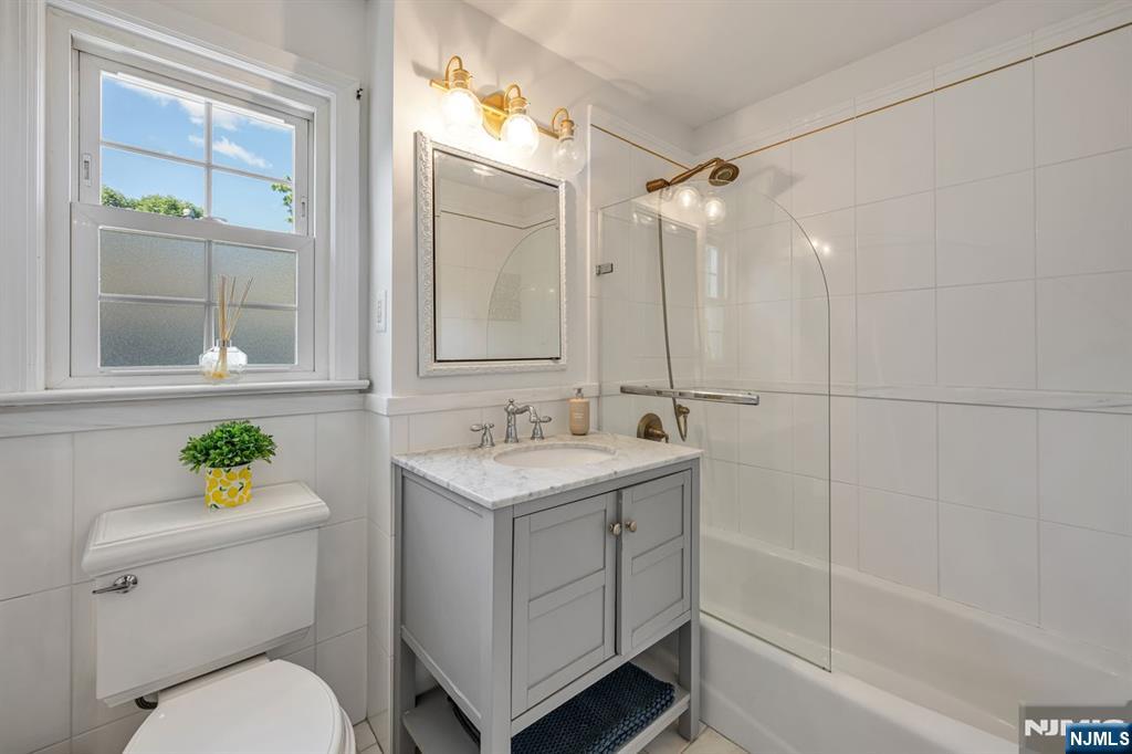 448 Fairfield Avenue Ridgewood, NJ 07450 - Photo 24 of 31