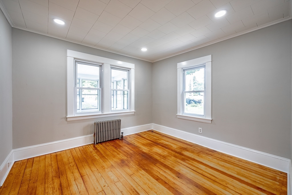 33 Ambrose Street Springfield, MA 01109 - Photo 14 of 23 Gallery Image 14