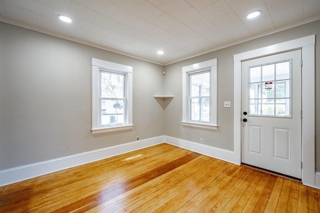 33 Ambrose Street Springfield, MA 01109 - Photo 20 of 23 Gallery Image 20