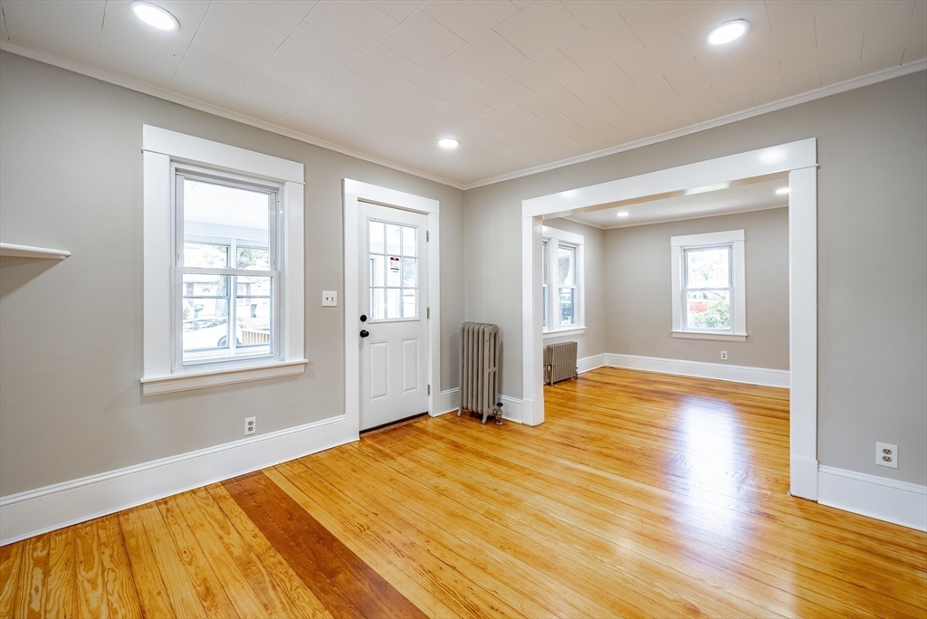33 Ambrose Street Springfield, MA 01109 - Photo 21 of 23 Gallery Image 21