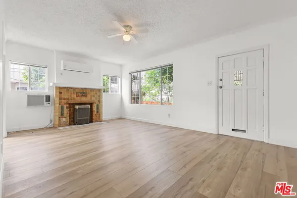 $4,250 | 1174 South Highland Avenue, Los Angeles, CA 90019