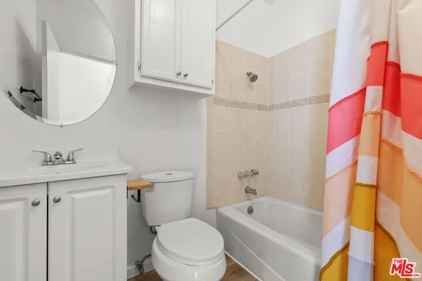$4,250 | 1174 South Highland Avenue, Los Angeles, CA 90019