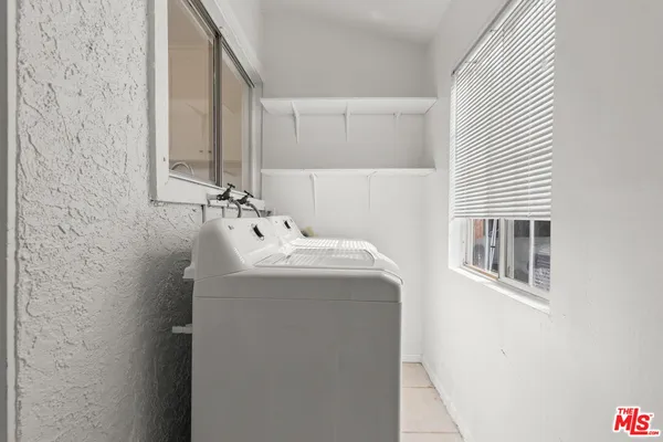 $4,250 | 1174 South Highland Avenue, Los Angeles, CA 90019