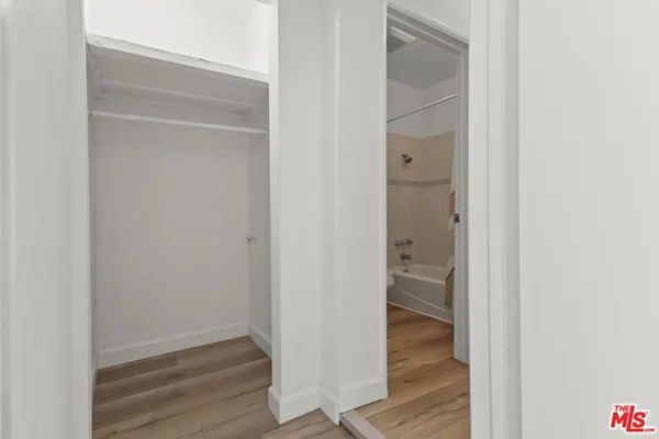 $4,250 | 1174 South Highland Avenue, Los Angeles, CA 90019