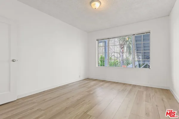 $4,250 | 1174 South Highland Avenue, Los Angeles, CA 90019