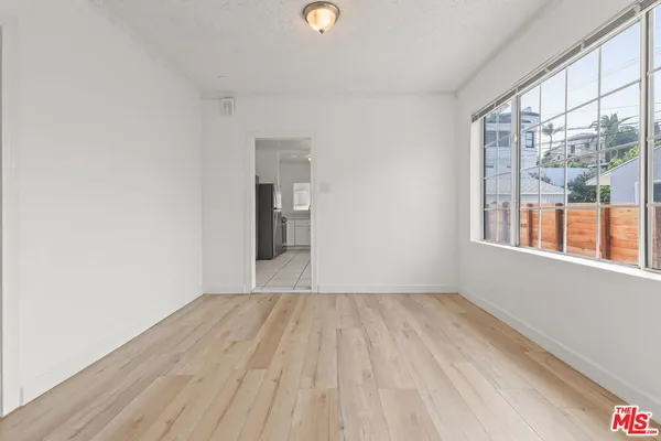$4,250 | 1174 South Highland Avenue, Los Angeles, CA 90019