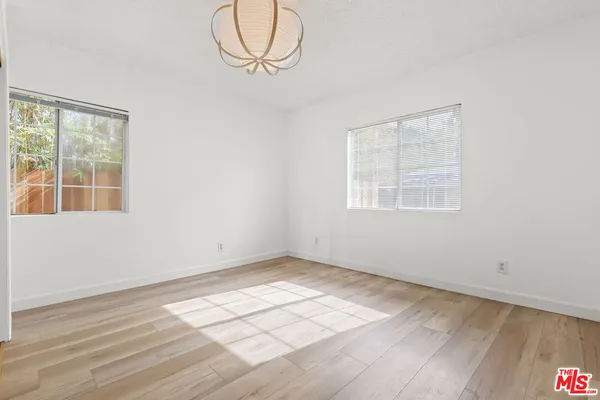 $4,250 | 1174 South Highland Avenue, Los Angeles, CA 90019