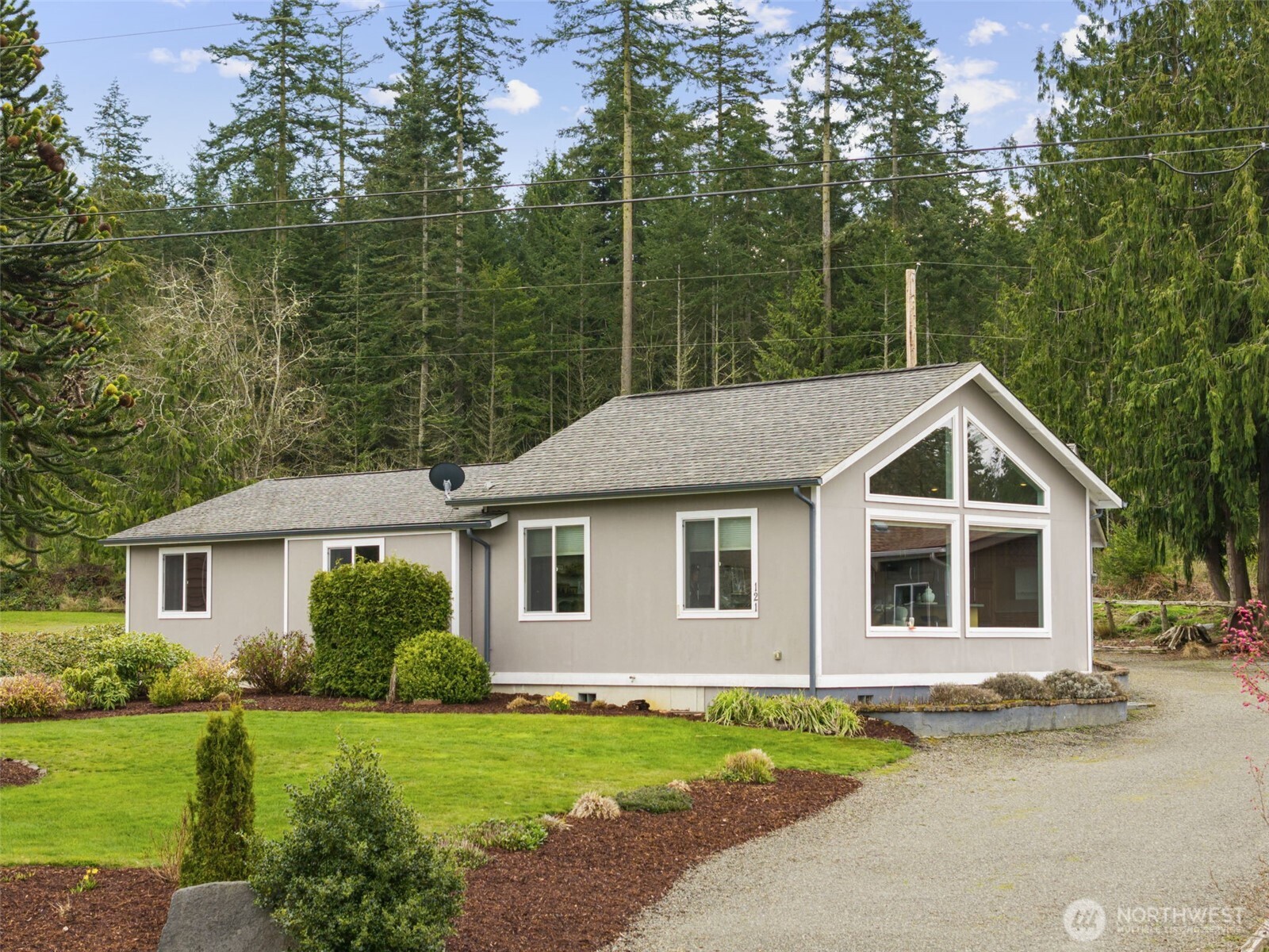 121 Ridge Drive Port Townsend, WA 98368 - Photo 3 of 30 Gallery Image 3