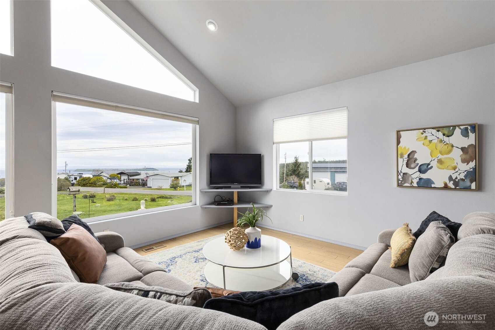121 Ridge Drive Port Townsend, WA 98368 - Photo 8 of 30 Gallery Image 8