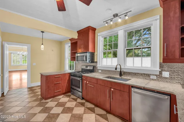 $595,000 | 212 North 16th Street, Wilmington, NC 28401