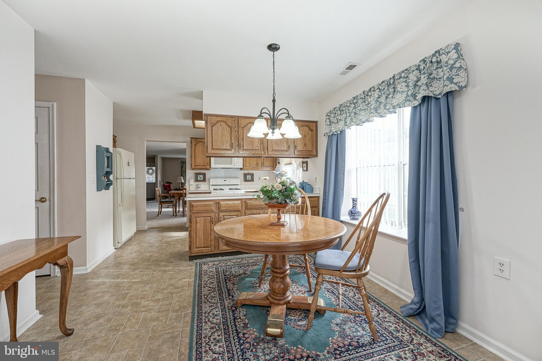 49 Stratford Road Southampton, NJ 08088 - Photo 12 of 23 Gallery Image 12