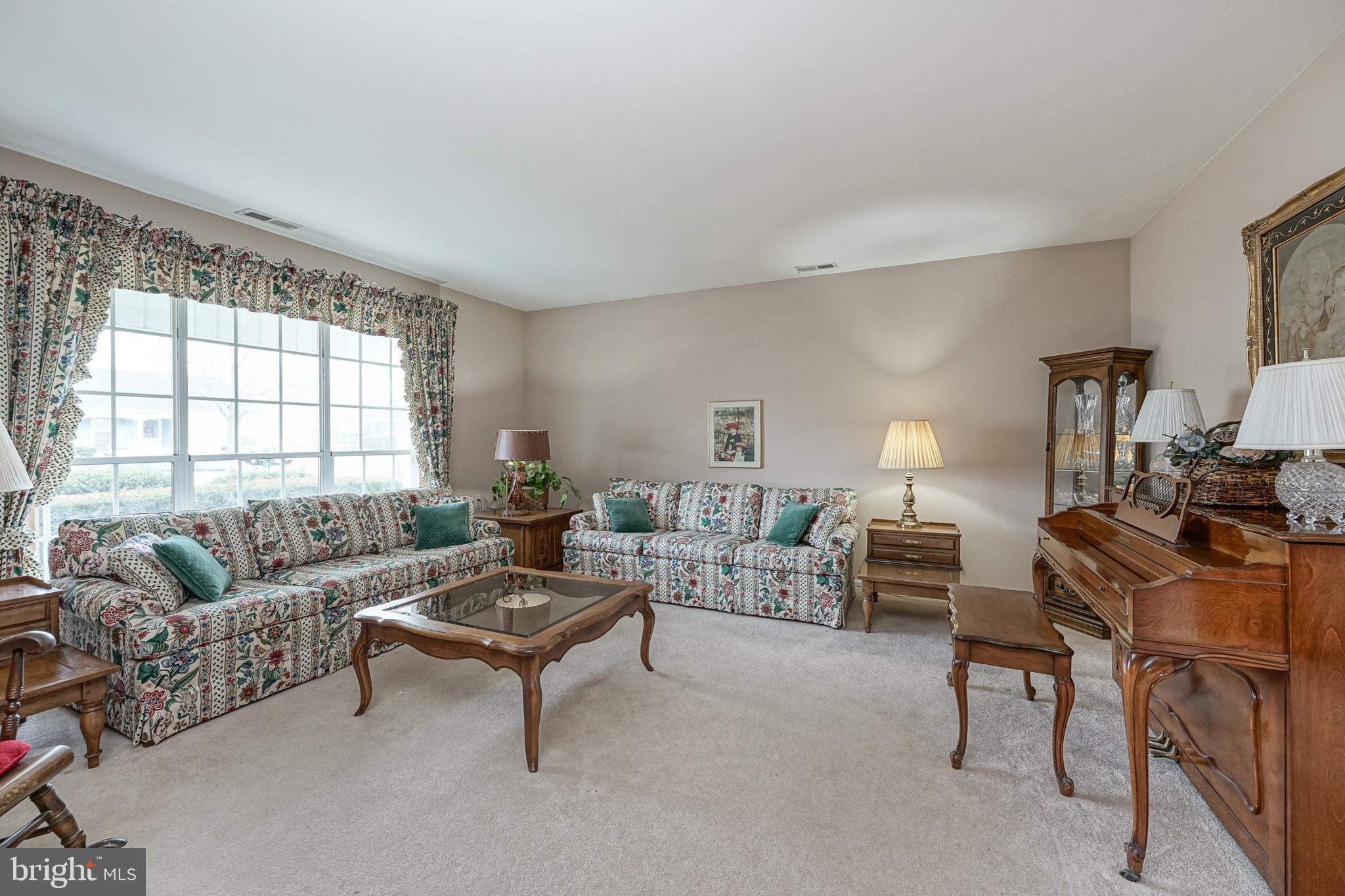 49 Stratford Road Southampton, NJ 08088 - Photo 2 of 23 Gallery Image 2