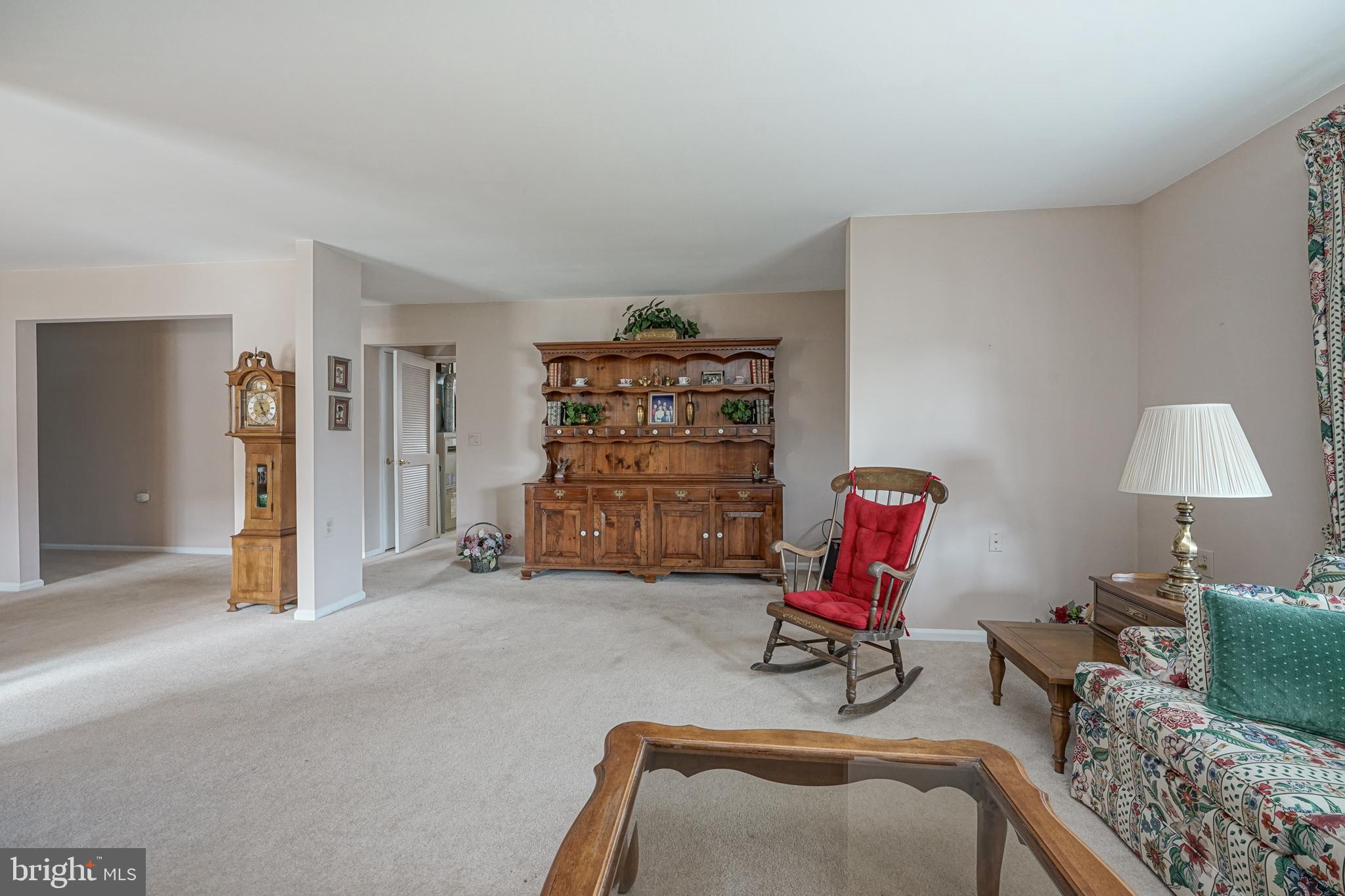49 Stratford Road Southampton, NJ 08088 - Photo 5 of 23 Gallery Image 5