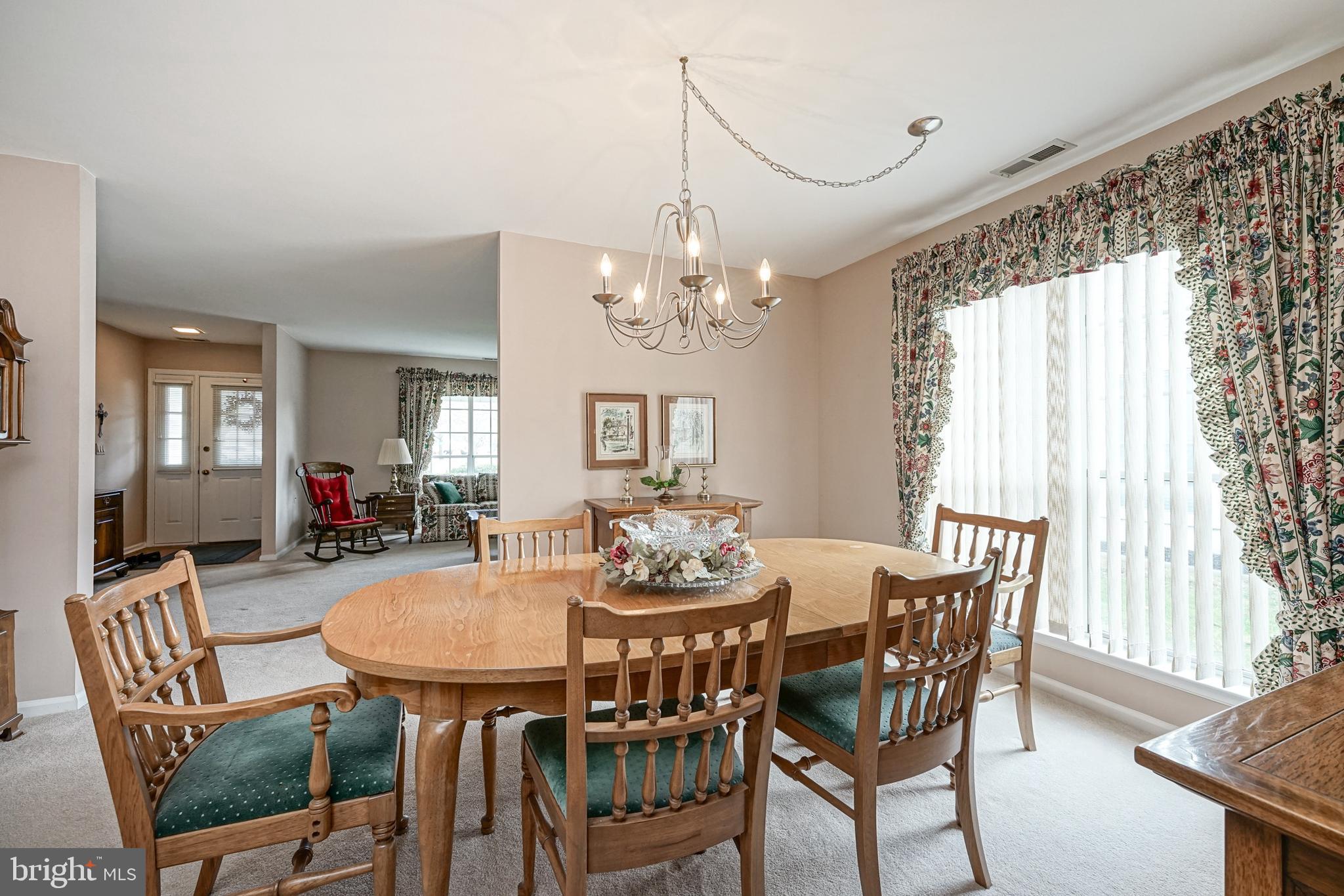 49 Stratford Road Southampton, NJ 08088 - Photo 6 of 23 Gallery Image 6