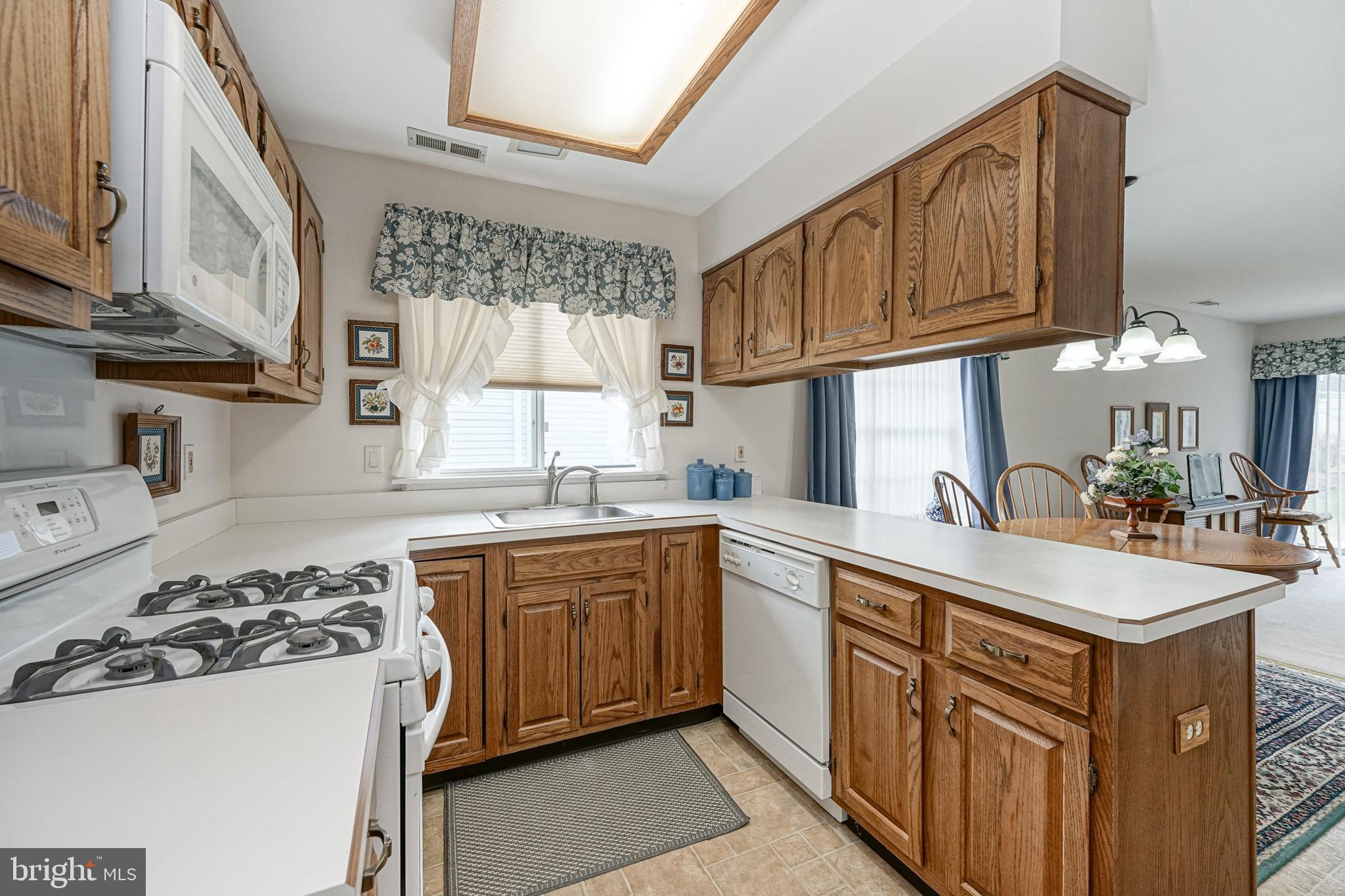 49 Stratford Road Southampton, NJ 08088 - Photo 10 of 23 Gallery Image 10