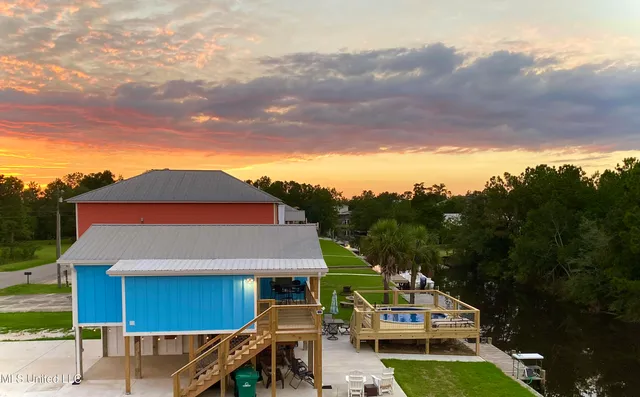 $2,500 | 4024 Blue Jay Street, Bay St. Louis, MS 39520