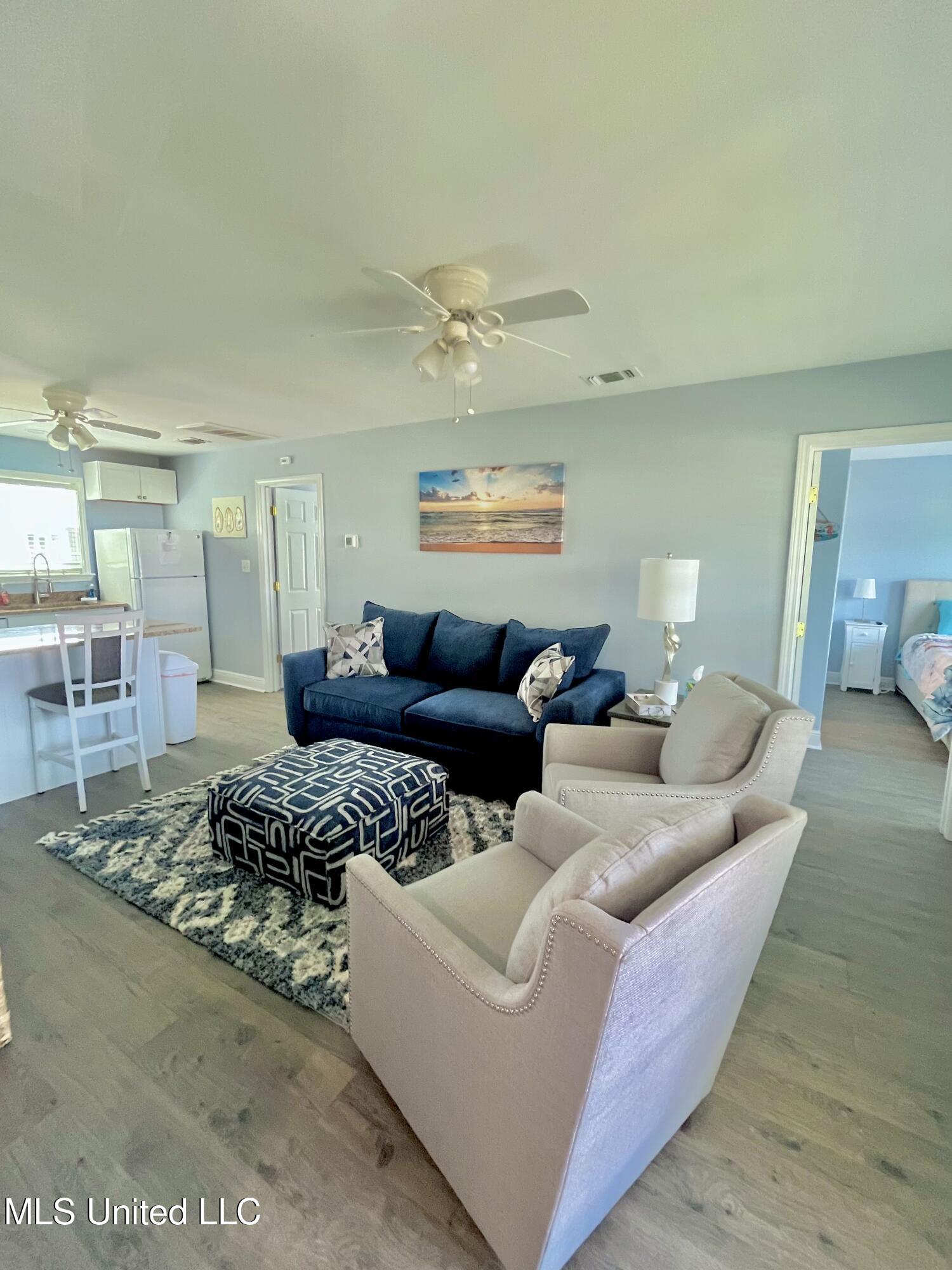 4024 Blue Jay Street Bay St. Louis, MS 39520 - Photo 4 of 15 IMG_7299