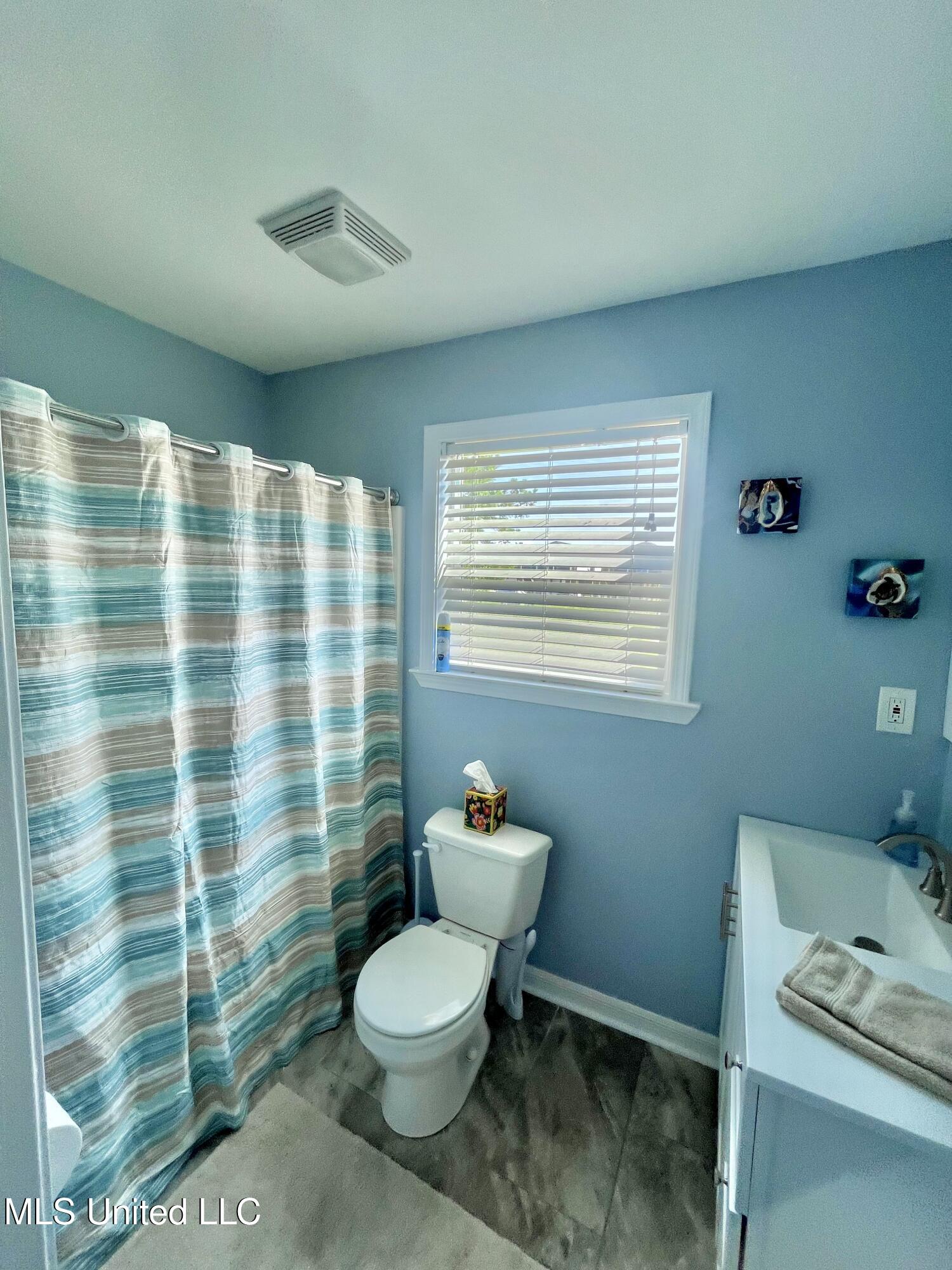 4024 Blue Jay Street Bay St. Louis, MS 39520 - Photo 10 of 15 IMG_7288