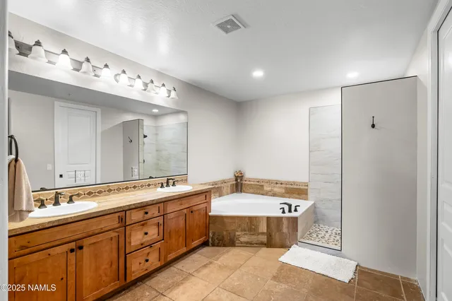 $690,000 | 3860 South Brush Arbor, Unit 14D, Flagstaff, AZ 86005