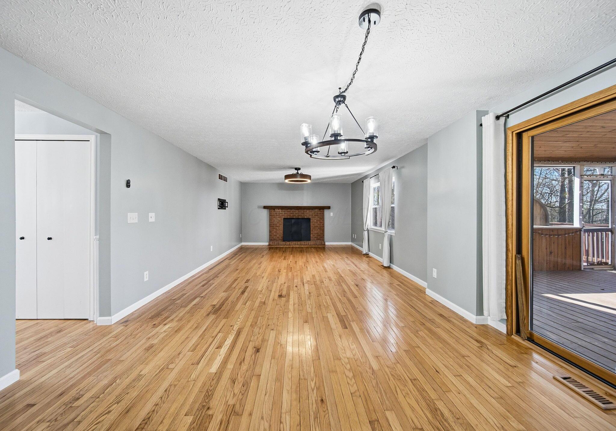 24646 Woltz Road Rockbridge, OH 43149 - Photo 13 of 64 Living Room