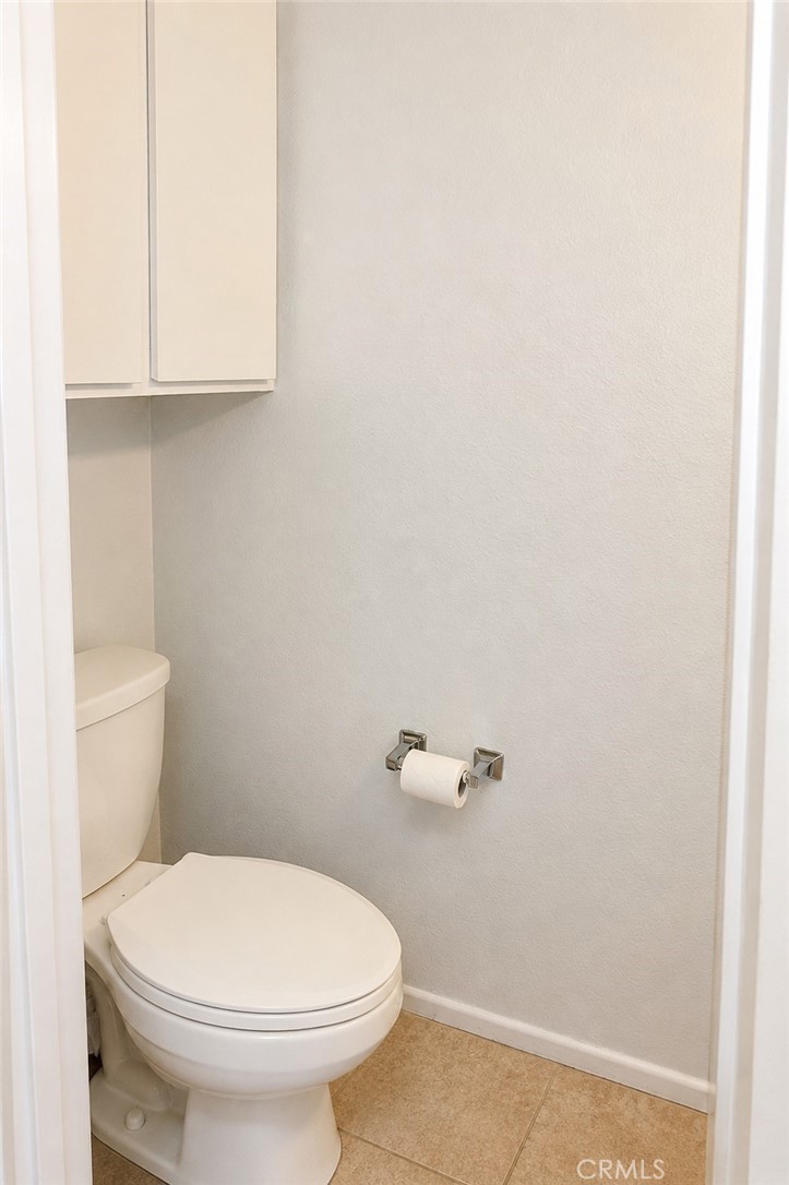380 South Prospectors Road, Unit 91 Diamond Bar, CA 91765 - Photo 6 of 17 Half Restroom