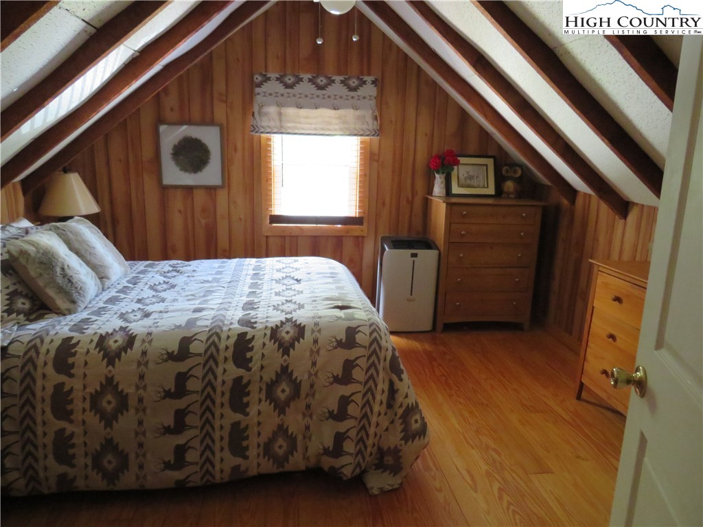 547 Andrews Ridge Road Sparta, NC 28675 - Photo 11 of 20 Gallery Image 11